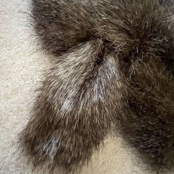 Faux Fur Scarf Wrap Brown Pull-Through Wedding Evening Formal Prom Mob Wife - Picture 3 of 9
